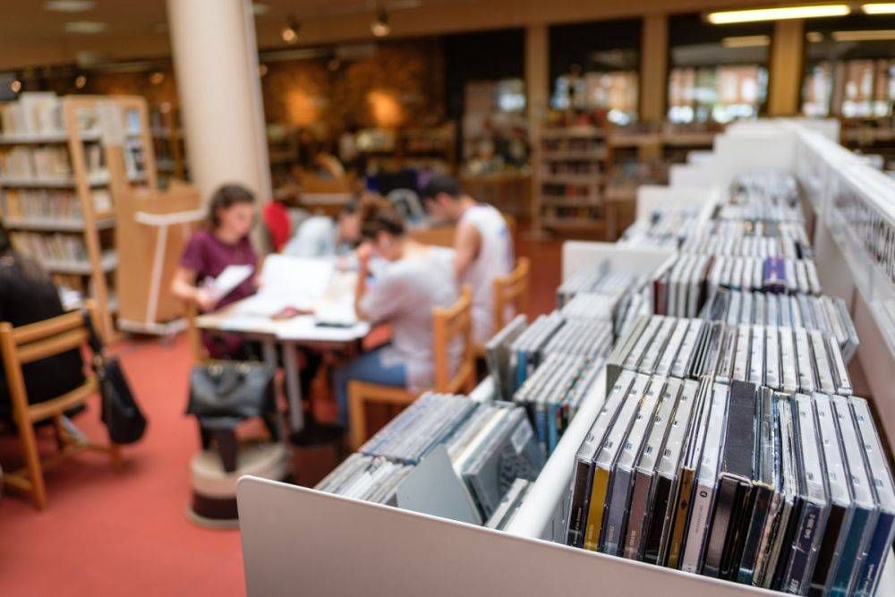 Intérieur médiathèque